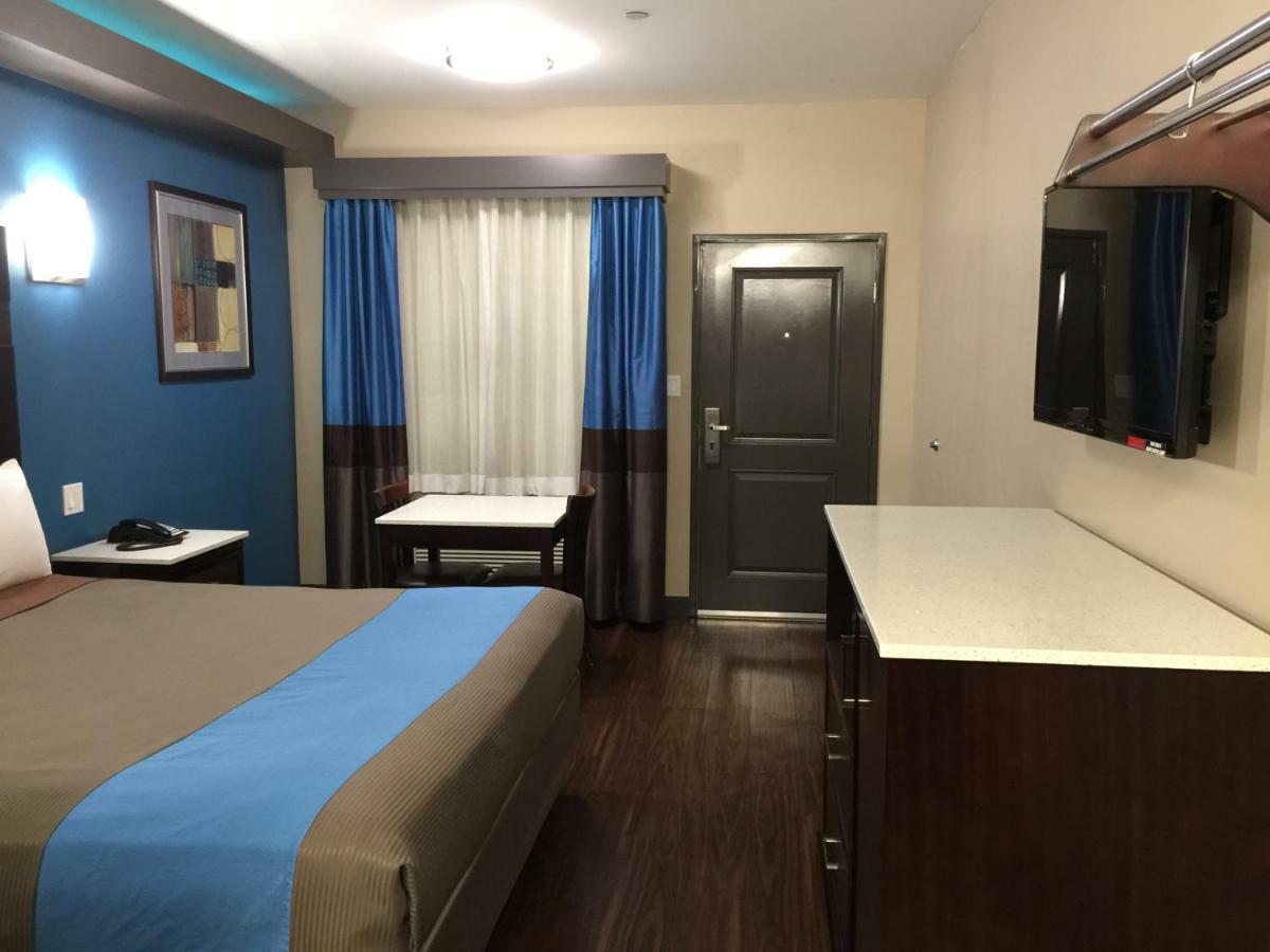 Crystal Palace Inn Maywood Экстерьер фото